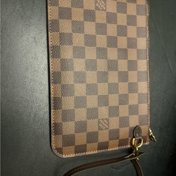 Louis Vuitton Neverfull MM insert pouchette. POUCHETTE ONLY. Bag is NOT INCLUDED - Picture 2 of 11